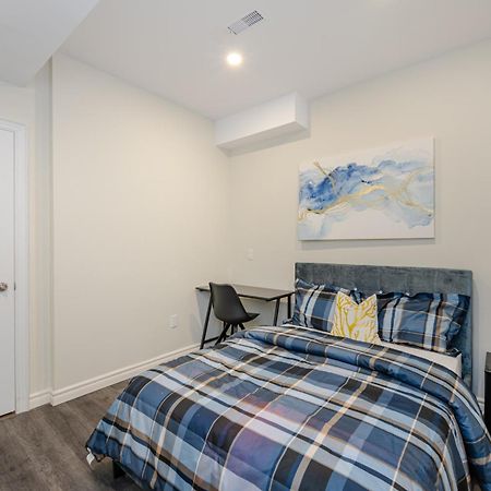 Private Basement Bedrooms In Oakville Exterior foto
